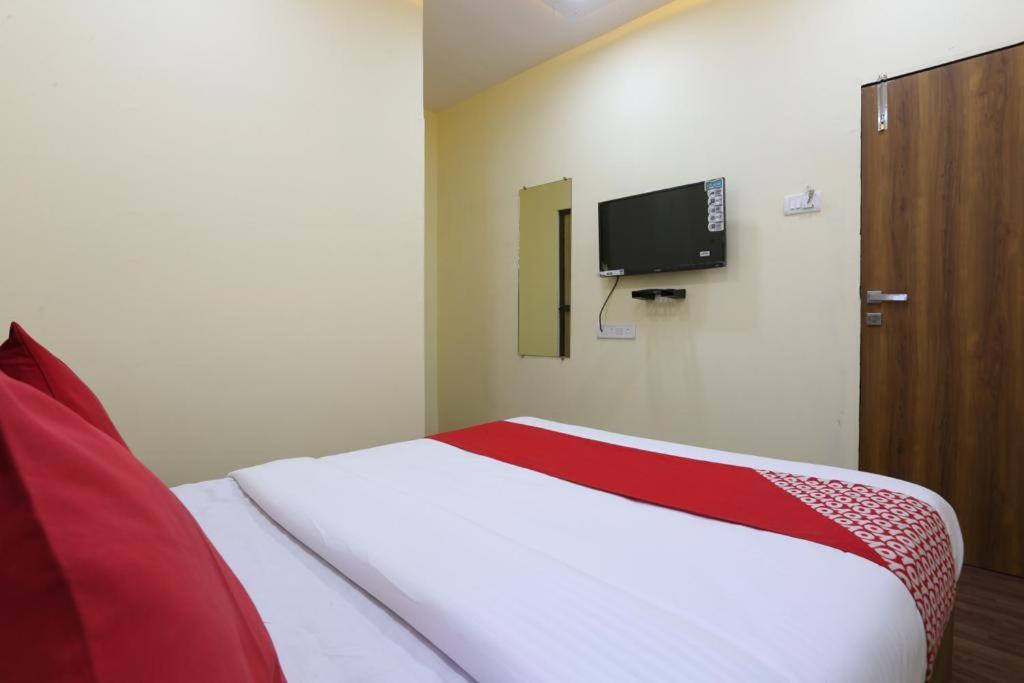 Hotel Indigo Inn Mumbai Bagian luar foto